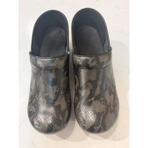 Dansko Professional Clogs Womens 42 Grey Black Snakeskin Leather Nursing Shoes